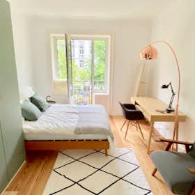 Private room for rent for €1,195 per month in Hamburg, Eppendorfer Weg