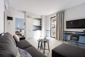 公寓 正在以 €850 的月租出租，其位于 Athens, Kallifrona