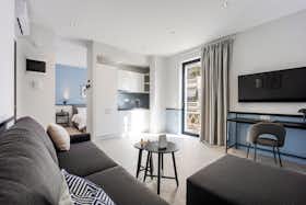 Appartement te huur voor € 850 per maand in Athens, Kallifrona