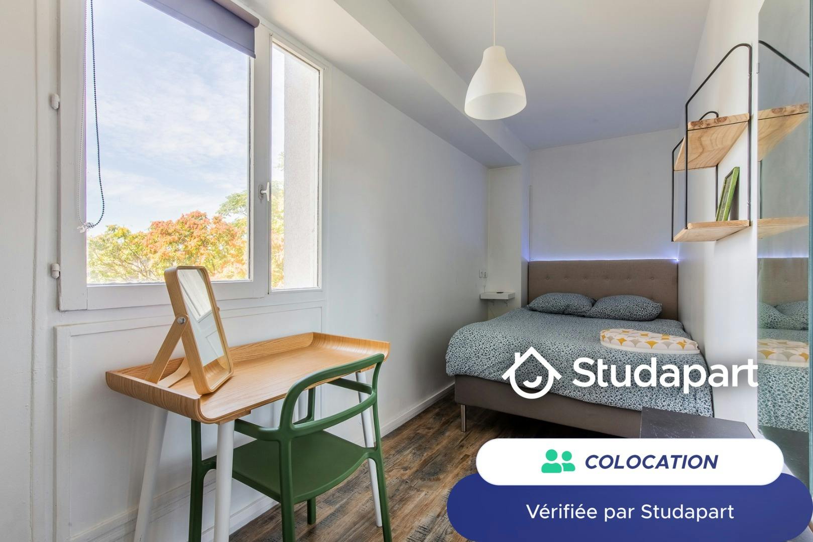 Private room for rent for €560 per month in Évry-Courcouronnes, Place des Miroirs