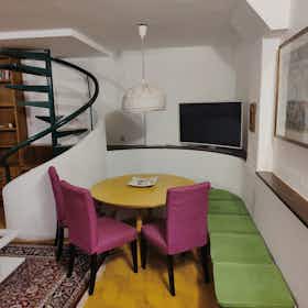 Studio for rent for €1,200 per month in Meta, Via Rivolo