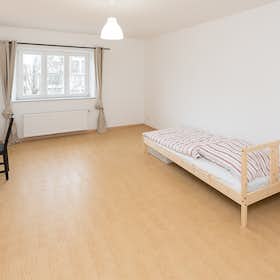 Private room for rent for €1,045 per month in Munich, Leopoldstraße