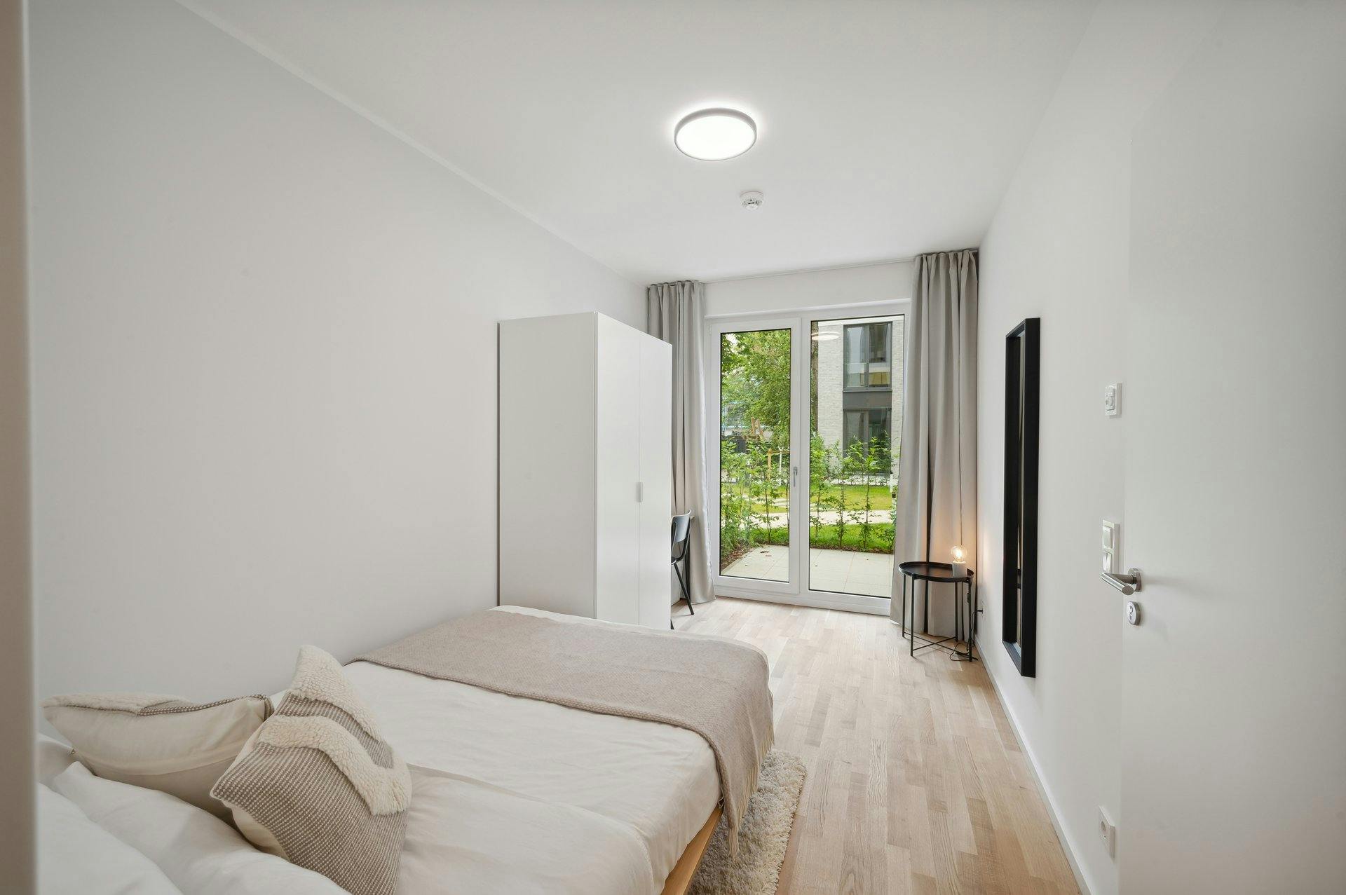 Schmidstraße, Berlin preview