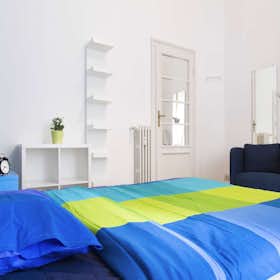 Private room for rent for €925 per month in Milan, Via Domenichino