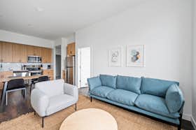 Отдельная комната сдается в аренду за $1,069 в месяц в Chicago, S State St