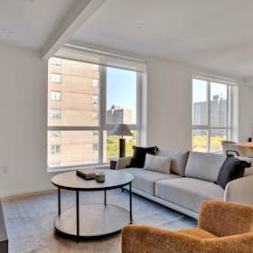 公寓 正在以 $8,993 的月租出租，其位于 New York City, Amsterdam Ave