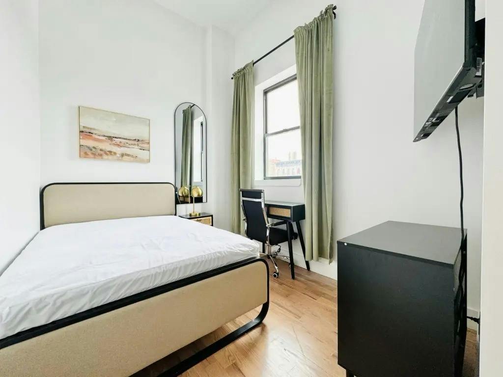 Graham Ave, Brooklyn, NY preview