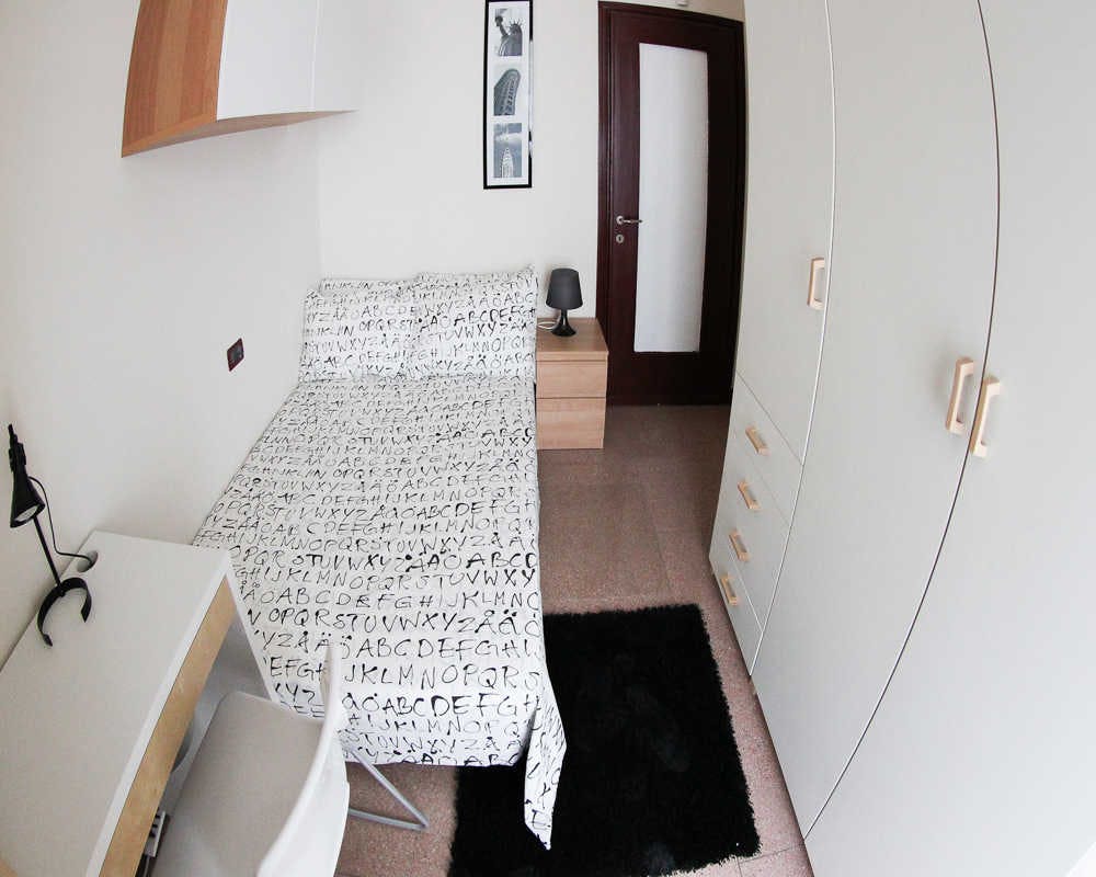 Via Angelo de Vincenti, Milan preview