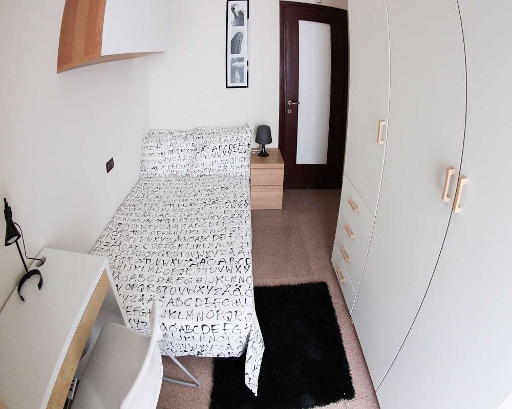 Via Angelo De Vincenti, Milan