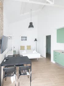 Studio for rent for €1,336 per month in Valencia, Calle Pedro Aleixandre