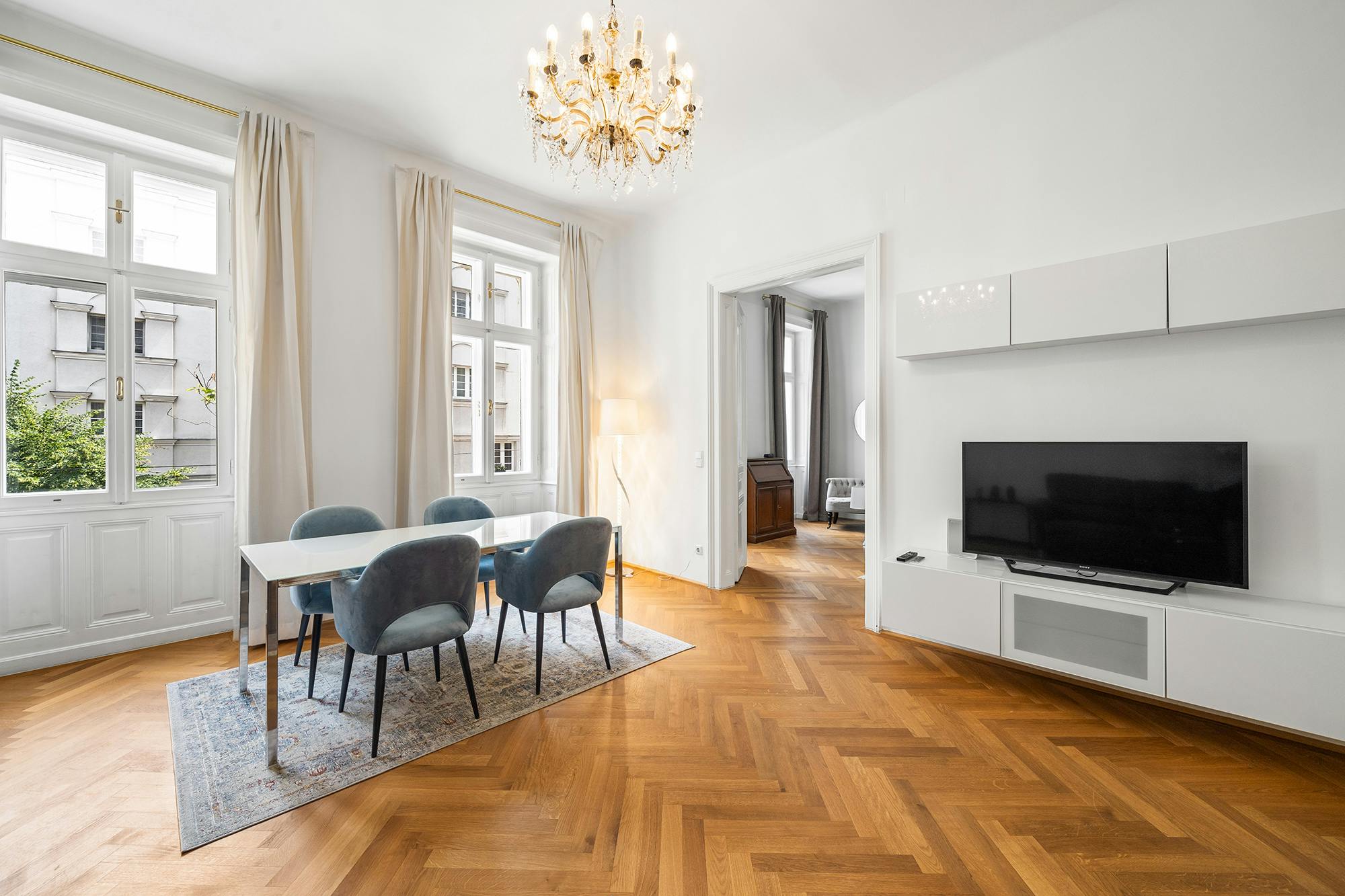 Rögergasse, Vienna preview