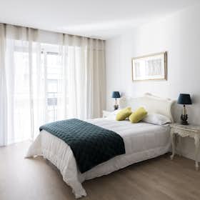 Private room for rent for €1,180 per month in Valencia, Carrer del Poeta Querol