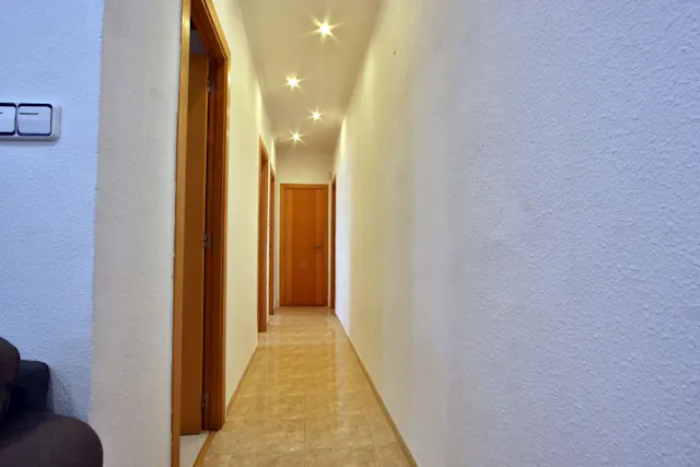 3-Bedroom Apartment in Carrer de Yecla, Valencia (1504422) room image 10
