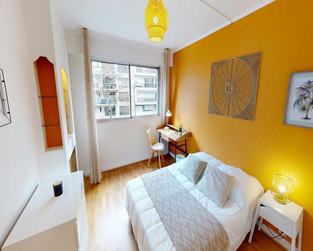 Rue Guersant, Paris preview