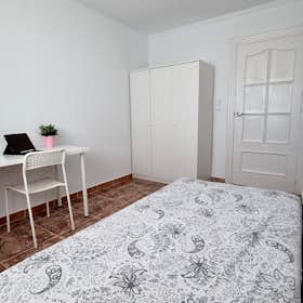 Приватна кімната за оренду для 330 EUR на місяць у Cartagena, Calle Lope de Rueda