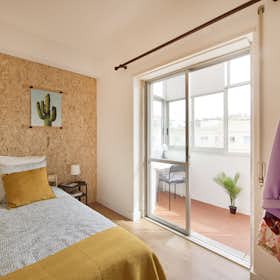 Private room for rent for €390 per month in Lisbon, Rua Professor Reinaldo dos Santos