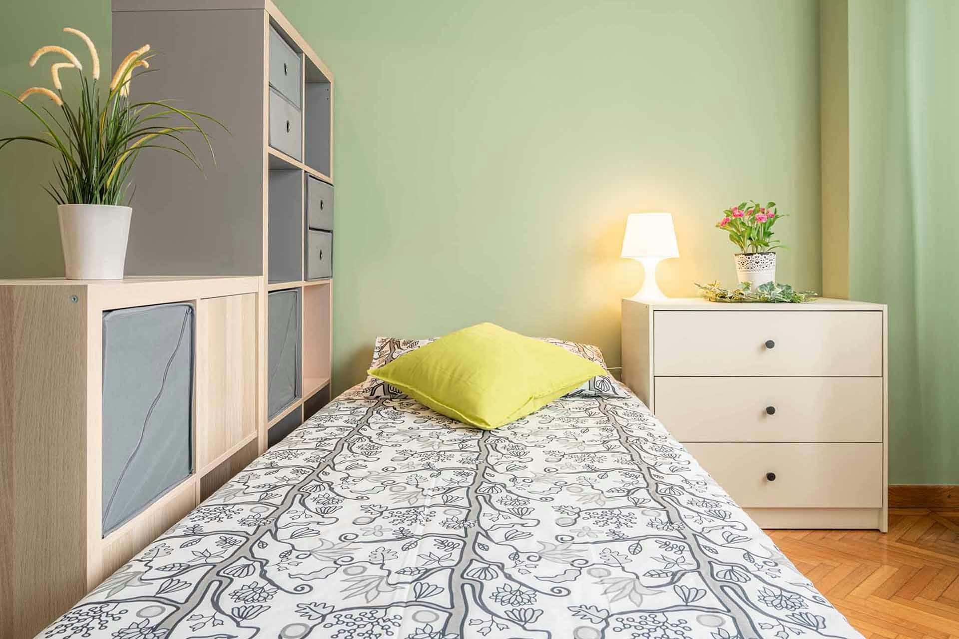 Shared room in Via Angera, Milan (1504615) ROOM 2