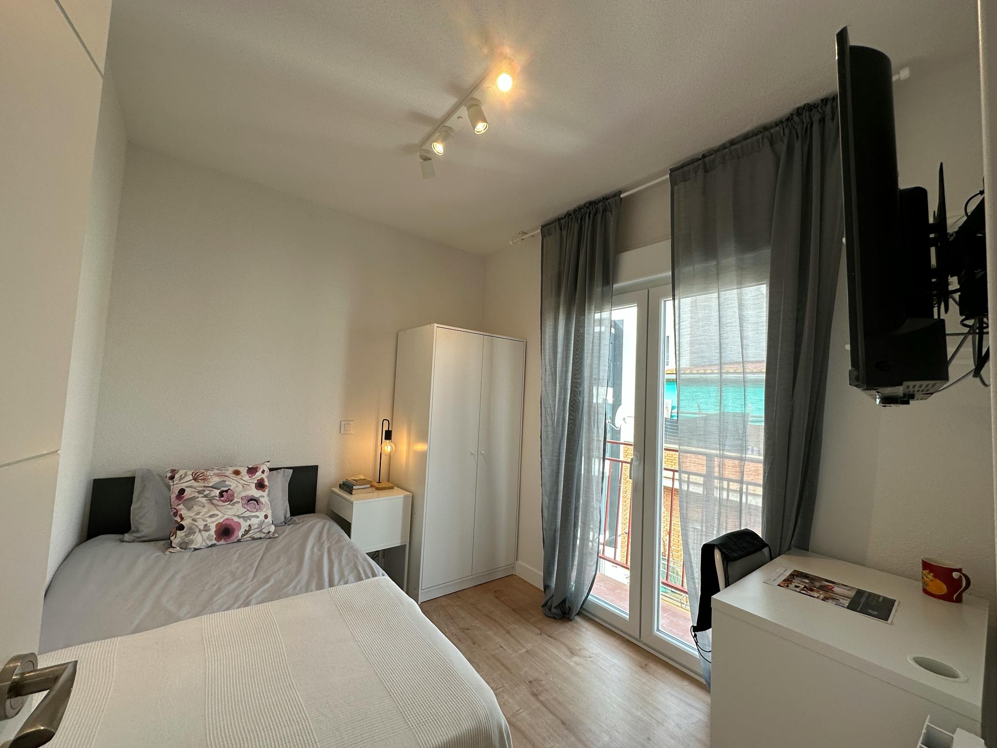 Calle de la Genciana, Madrid preview