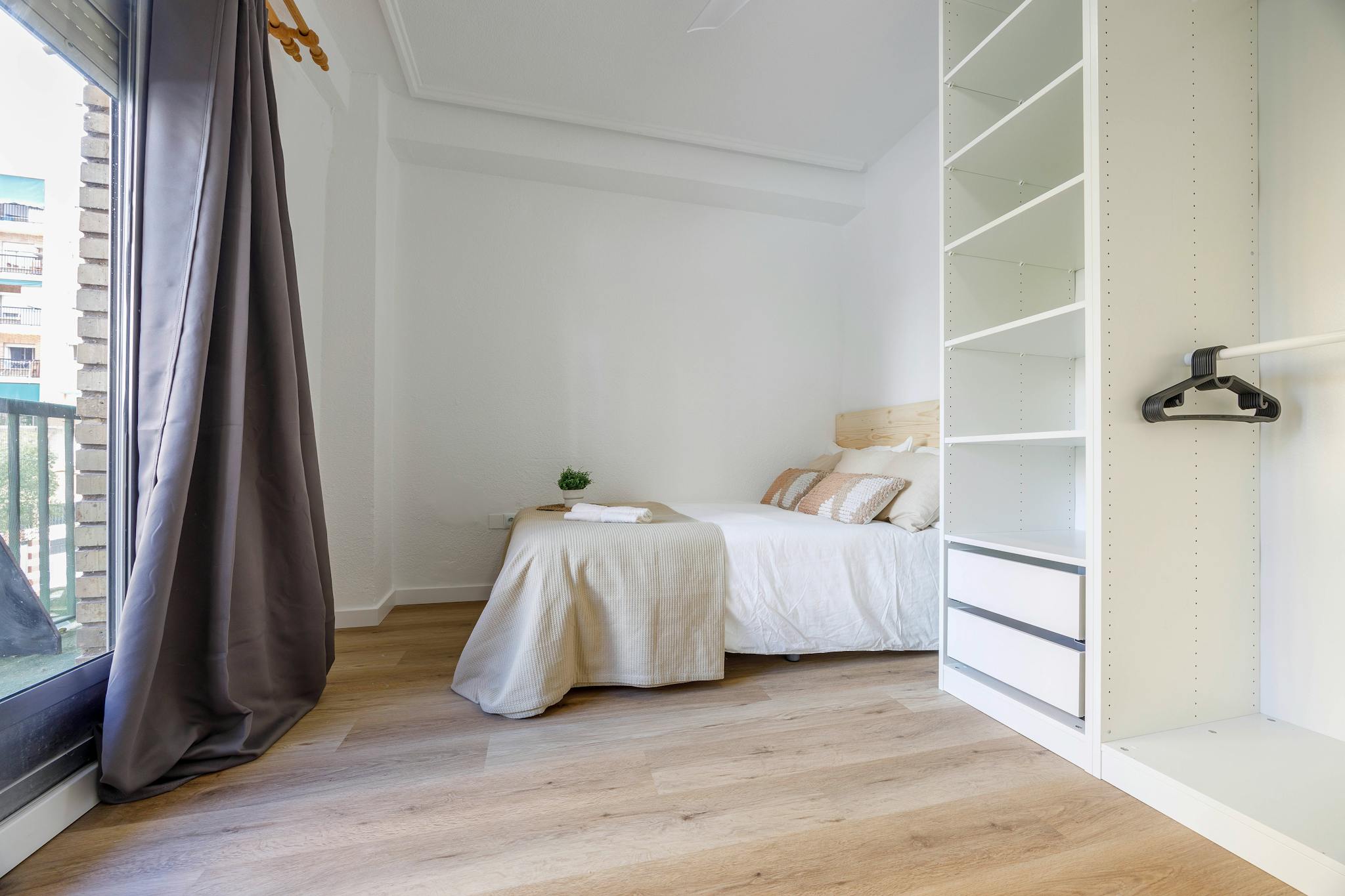 Carrer del Poeta Mas i Ros, Valencia preview