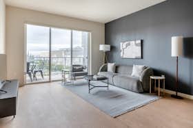 Квартира сдается в аренду за $2,169 в месяц в Oakland, W MacArthur Blvd