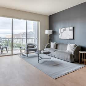 公寓 正在以 $2,842 的月租出租，其位于 Oakland, W MacArthur Blvd