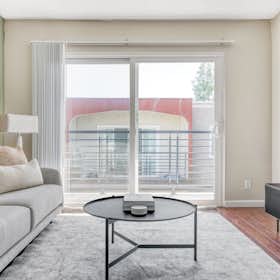 Appartement te huur voor $3,682 per maand in Woodland Hills, Nevada Ave