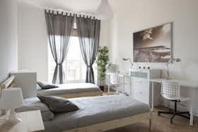 Mehrbettzimmer zu mieten für 420 € pro Monat in Milan, Largo Giovanni Battista Scalabrini