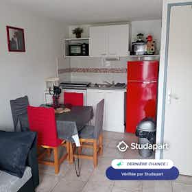 Dom do wynajęcia za 600 € miesięcznie w mieście Béziers, Traverse de Colombiers