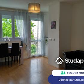 私人房间 正在以 €350 的月租出租，其位于 Vannes, Avenue de Verdun
