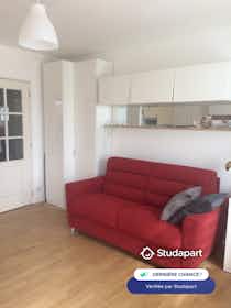 Apartment for rent for €660 per month in Ciboure, Avenue Jean Jaurès