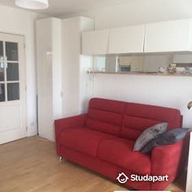 Apartamento para alugar por € 660 por mês em Ciboure, Avenue Jean Jaurès