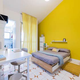 Stanza privata for rent for 695 € per month in Florence, Via Piagentina