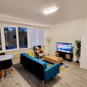 单间公寓 正在以 €1,150 的月租出租，其位于 Ixelles, Avenue de l'Hippodrome