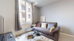 Apartment for rent for €990 per month in Saint-Étienne, Rue Étienne Boisson