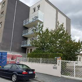 单间公寓 正在以 €440 的月租出租，其位于 Clermont-Ferrand, Rue Chappe
