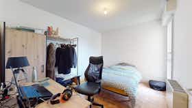 Приватна кімната за оренду для 410 EUR на місяць у Nantes, Avenue de l'Armorial