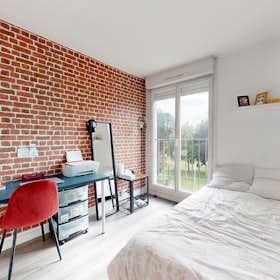 Отдельная комната сдается в аренду за 450 € в месяц в Angers, Rue d'Osnabruck