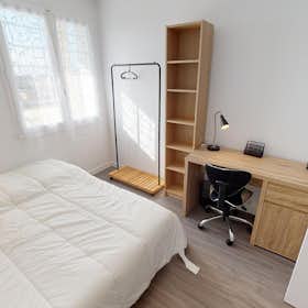 Private room for rent for €525 per month in Talence, Rue de Suzon