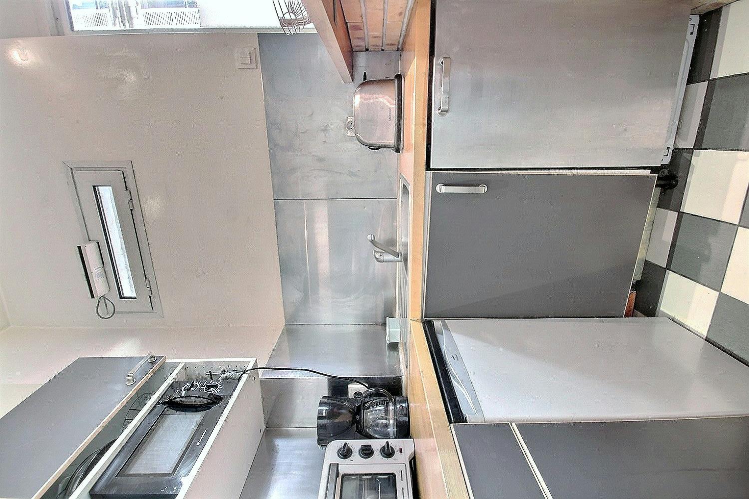 Apartment in Rue Marie et Louise, Paris (1505056) room image 10