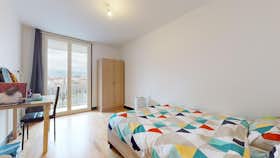 私人房间 正在以 €400 的月租出租，其位于 Clermont-Ferrand, Allée des Capucines