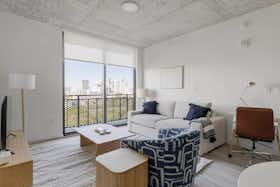Appartement te huur voor $4,291 per maand in Miami, NE 17th Ter