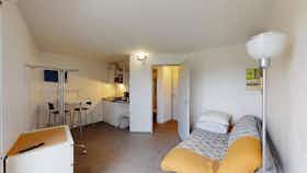 单间公寓 正在以 €500 的月租出租，其位于 Tours, Rue Édouard Vaillant