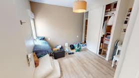 Habitación privada en alquiler por 415 € al mes en Gond-Pontouvre, Rue du Général Leclerc