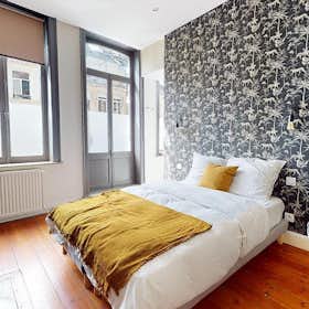 Private room for rent for €710 per month in Lille, Rue Jeanne d'Arc