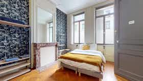 Private room for rent for €700 per month in Lille, Rue Jeanne d'Arc