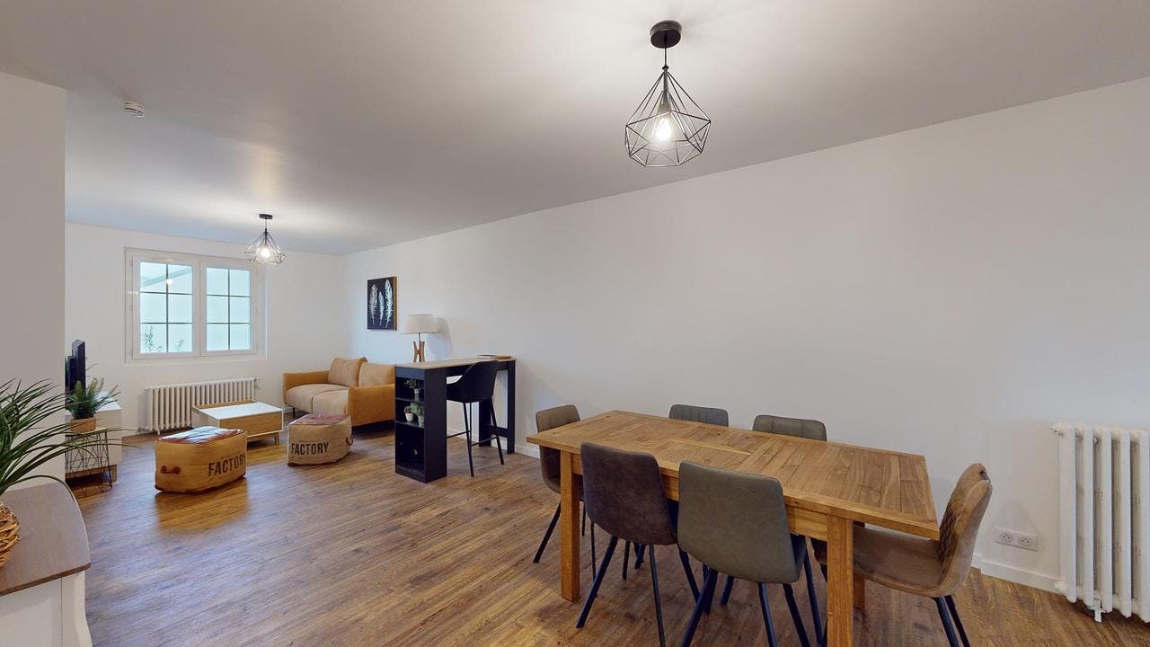 Rue des Pommiers, Poitiers preview