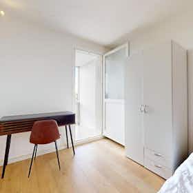 Pokój prywatny do wynajęcia za 414 € miesięcznie w mieście Nîmes, Rue Claude Mellarède