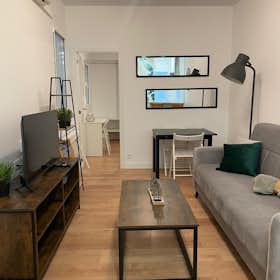 Apartment for rent for €1,650 per month in Madrid, Calle Maíquez