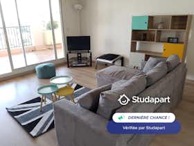 Appartamento in affitto a 1.150 € al mese a Mandelieu-la-Napoule, Corniche des Santolines