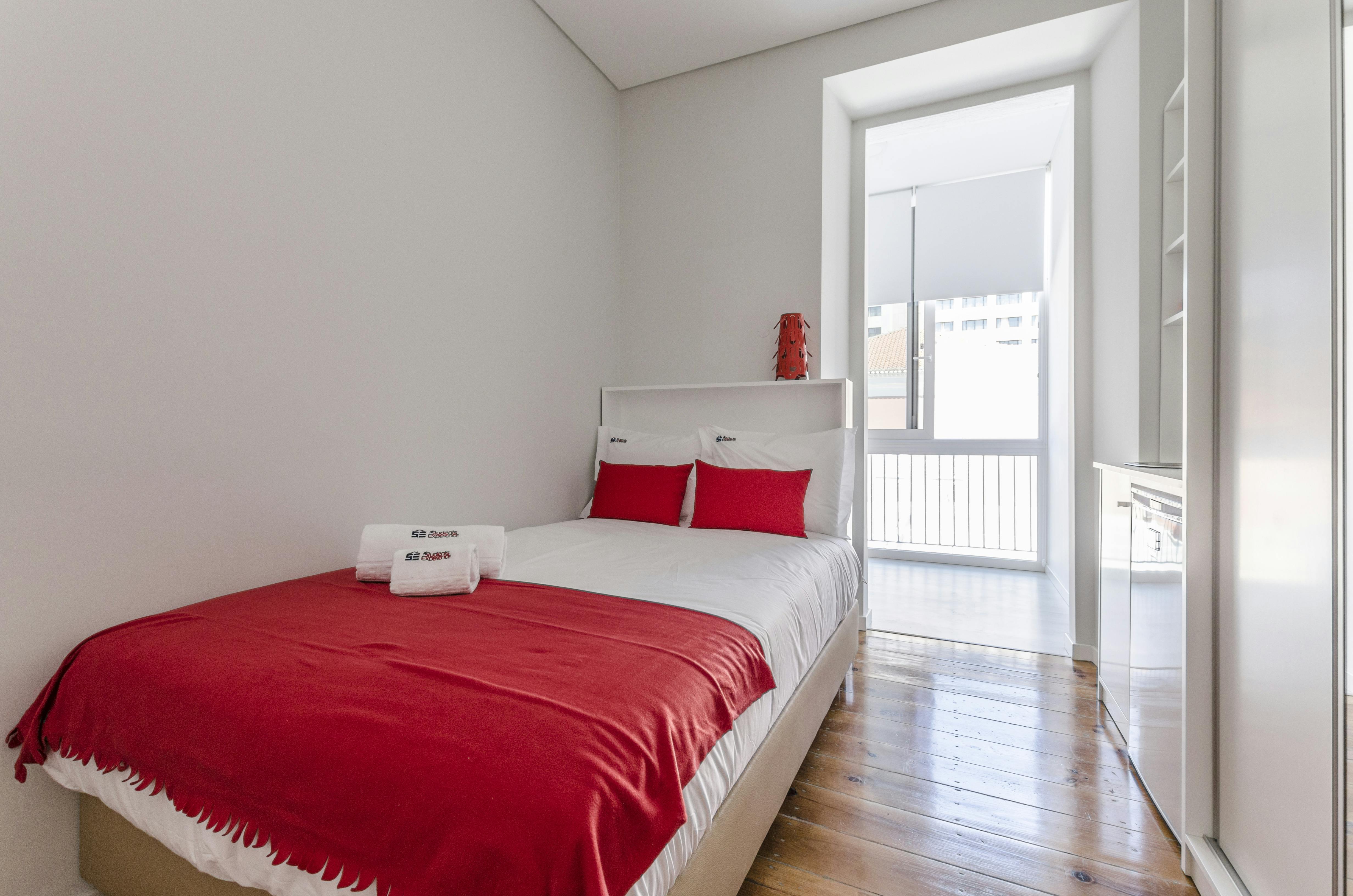 Private room for rent for €990 per month in Lisbon, Rua Filipe Folque